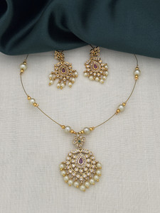 RUJVE JEWELLERY Brass, Copper Gold-plated Gold Jewellery Set