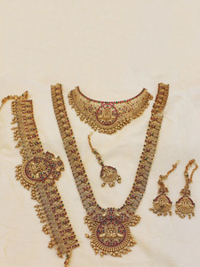 Nagneshi Art Alloy Gold-plated Gold, Green, Ruby Red Jewellery Set