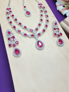 VATSALYA creation Alloy Gold-plated Ruby Red Jewellery Set