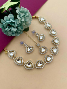 Vacker Alloy Gold-plated White Jewellery Set