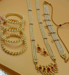 G Anusaya Mother of Pearl Gold-plated White, Pink Jewellery Set