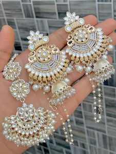 theostrichcollection Alloy Brass White Jewellery Set