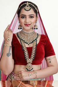 Tulsi Art Jewels Alloy Gold-plated Green, Gold Jewellery Set