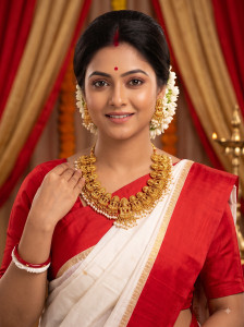 RAAJIS Alloy Gold-plated Gold Jewellery Set