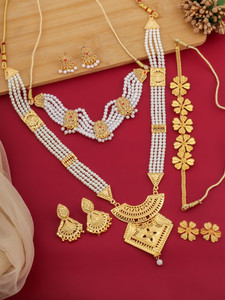 PARTICIAO Alloy Gold-plated Gold, White Jewellery Set