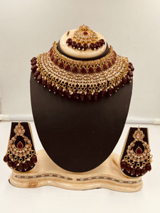SHIV SHAKTI JEWELLERS Alloy Gold-plated Maroon Jewellery Set