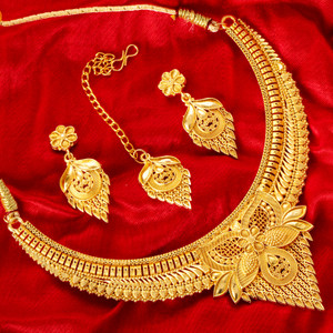 YASHCollection Alloy Gold Jewellery Set