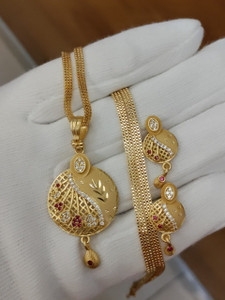 Rohit Fashion Brass Brass Gold Jewellery Set