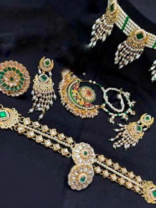 ramimitation Alloy Gold-plated Green Jewellery Set