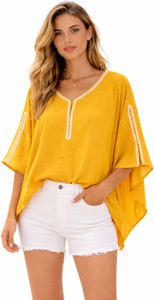 La modello Solid Rayon Women Kaftan