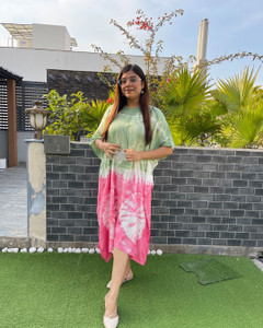 PinkTribe Printed Crepe Women Kaftan