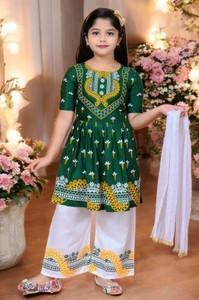 S K Dresses Girls Festive & Party Kurta and Palazzo Set