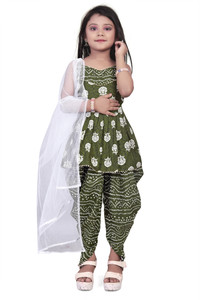 Suhanafashion Girls Casual Angarkha, Dhoti & Dupatta Set