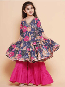 Pinkshierd Girls Wedding Kurta and Pyjama Set