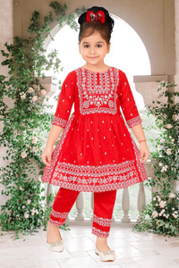 ULTRA TREND Girls Festive & Party Kurta and Pyjama Set