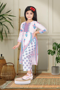 barkatdesigningplanet Girls Festive & Party Kurta and Pyjama Set