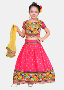 आह्हा लड़कियों के लिए लेहेंगे चोली एथनिक वियर, पार्टी वियर एम्ब्रॉइडर्ड घाघरा, चोली, दुपट्टा सेट