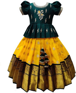 Wommaniya Impex Girls Lehenga Choli Ethnic Wear Self Design Lehenga Choli