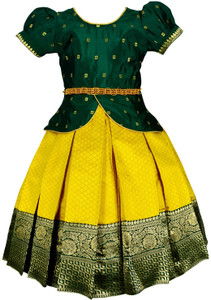 NITHILA CREATIONS Girls Lehenga Choli Ethnic Wear Self Design Lehenga Choli