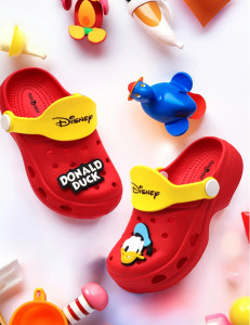 Miss & Chief by MISS & CHIEF Boys & Girls Sling Back Clogs
