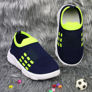 Boys nike water shoes hot sale