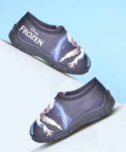 DISNEY Frozen Girls Slip on Sneakers