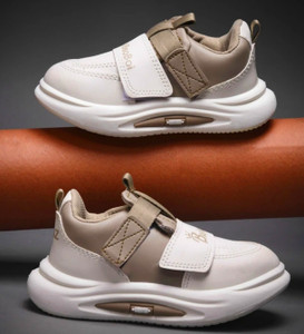 HOOH - Now comfort in fashion Boys & Girls Velcro Sneakers