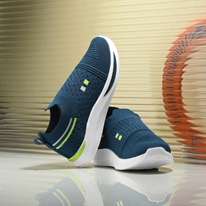 Birde Boys & Girls Slip on Walking Shoes