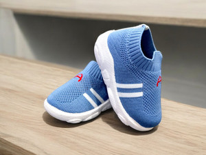 बिनोस लड़के और लड़कियाँ स्लिप ऑन डांसिंग शूज़