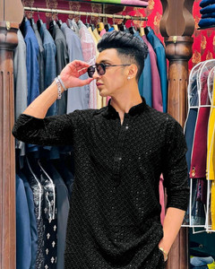 click n buy Men Embroidered Straight Kurta