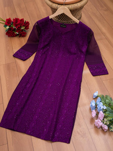 Felopie Women Chikan Embroidery Straight Kurta