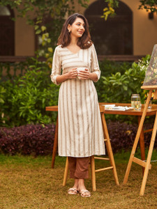 Aurelia Women Printed A-line Kurta