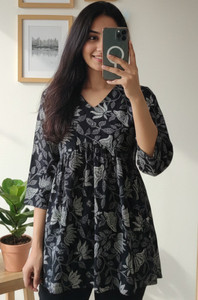 Mialo fashion Women Floral Print Flared Kurta