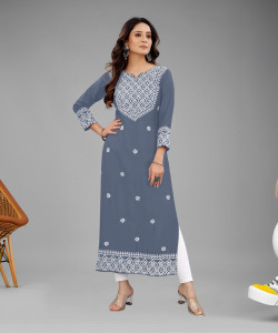 fantasy fab Women Embroidered Straight Kurta