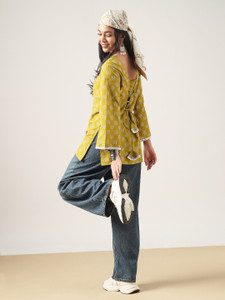 BKApparels Women Printed, Geometric Print Straight Kurta