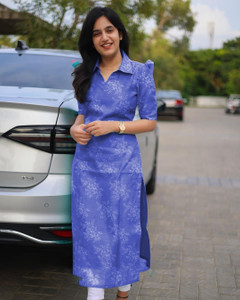 bindudi Women Self Design Straight Kurta