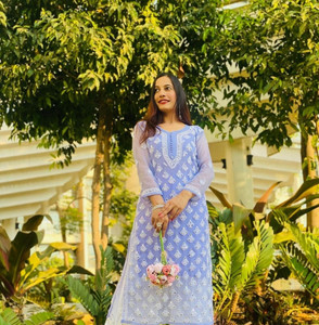 Neelam Chikan Women Chikan Embroidery Straight Kurta