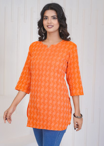 Rakshita Fashions Women Self Design Straight Kurta