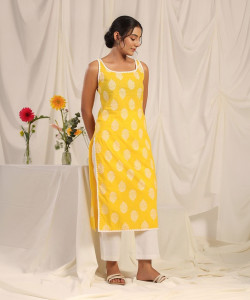 KHUHA Women Printed Straight Kurta