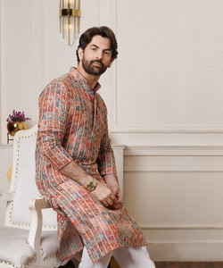 SOJANYA Men Embroidered Straight Kurta