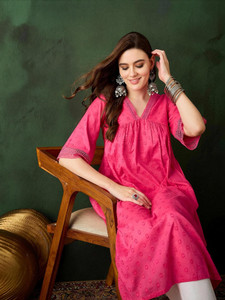 Sangria Women Self Design Flared Kurta