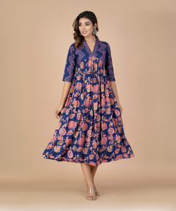 INDIANIC Women Floral Print Flared Kurta