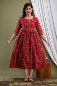 Tulsiram Women Printed Anarkali Kurta