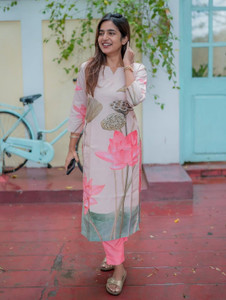 bindudi Women Floral Print Straight Kurta - Image 4