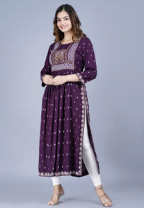 AASHU Women Printed Straight Kurta