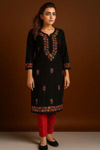 Elaasa Women Chikan Embroidery Straight Kurta