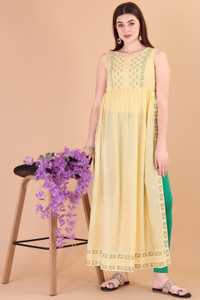 Glomee Women Printed Flared Kurta