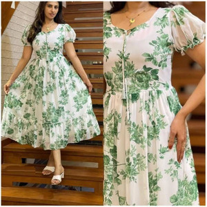 Nautiful Women Floral Print Flared Kurta