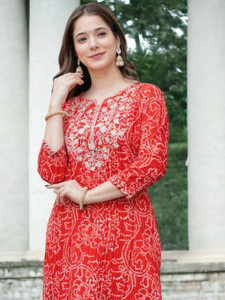 Nibhao Women Embroidered A-line Kurta