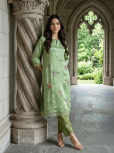 W Women Embroidered Straight Kurta